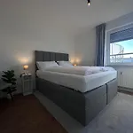 Flussblick Living * Leipzig